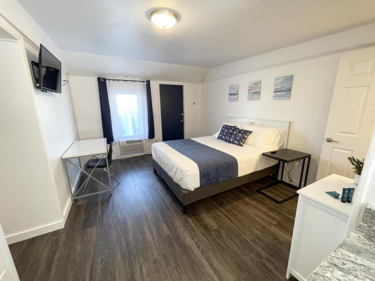 Anchor Bay Inn And Suites Sandusky Exteriör bild