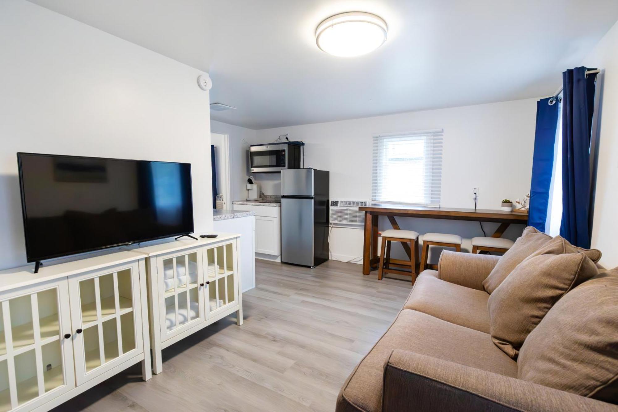 Anchor Bay Inn And Suites Sandusky Exteriör bild