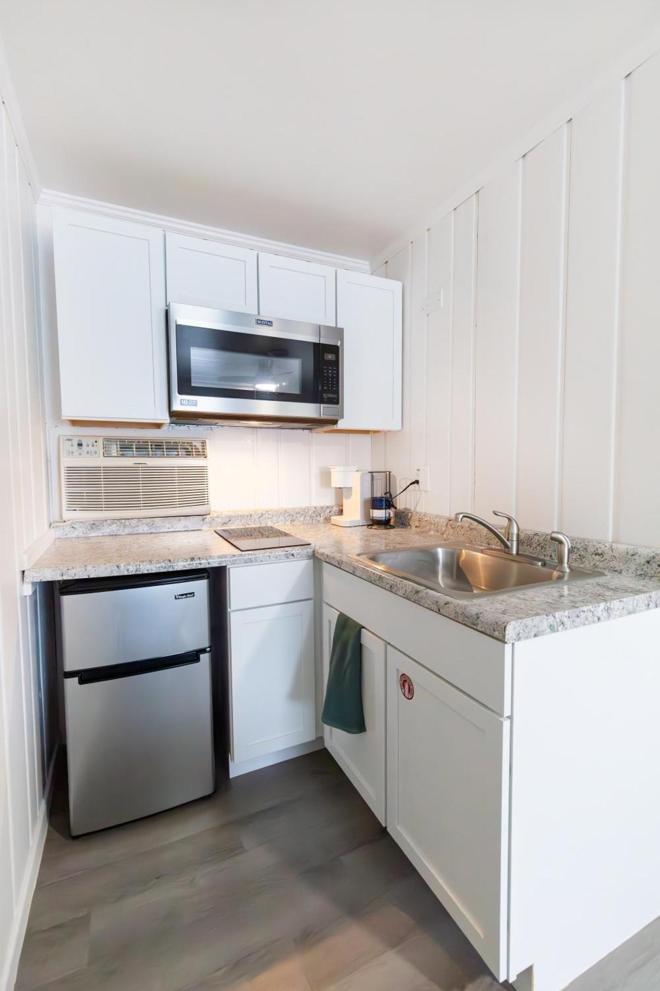 Anchor Bay Inn And Suites Sandusky Rum bild