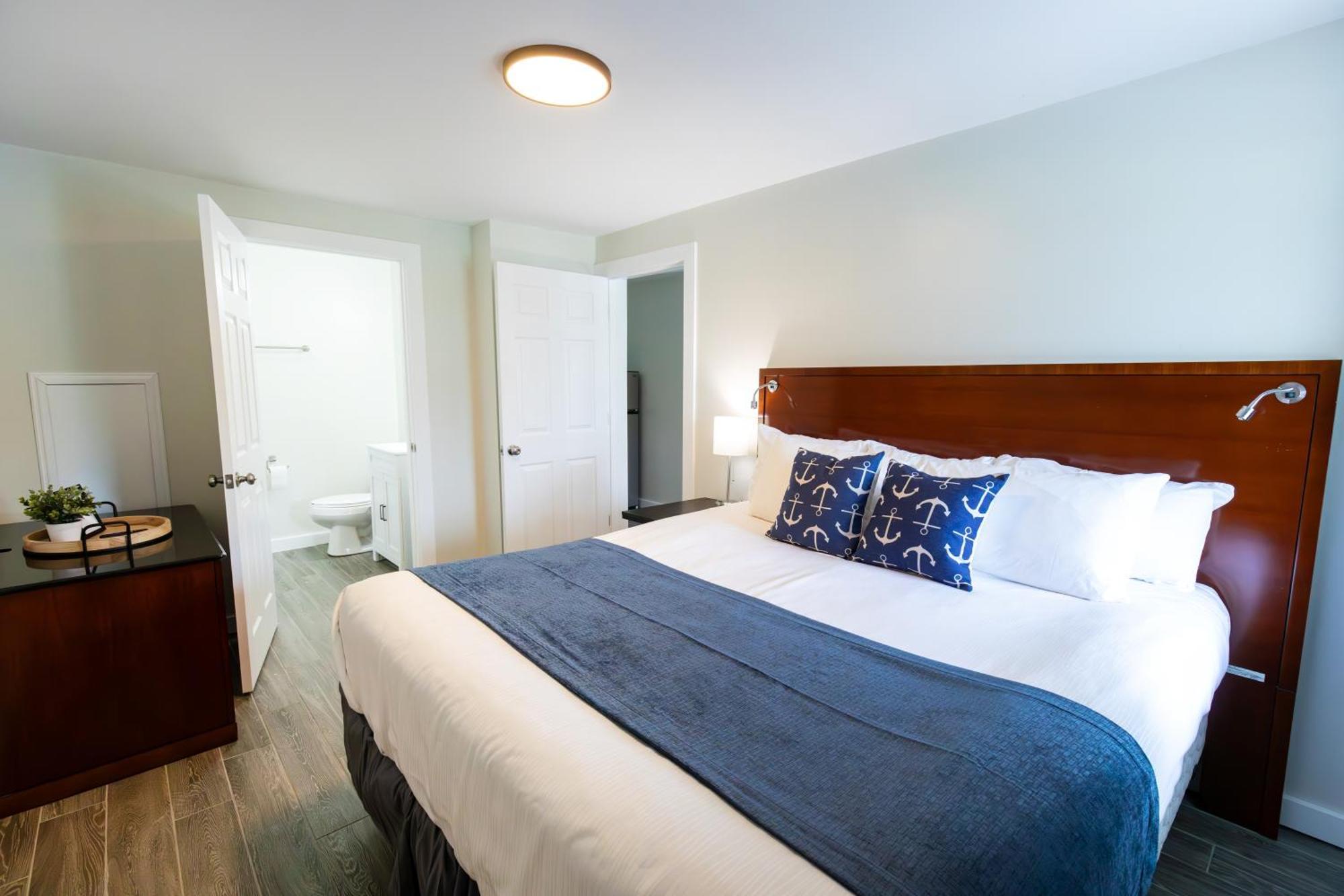 Anchor Bay Inn And Suites Sandusky Exteriör bild