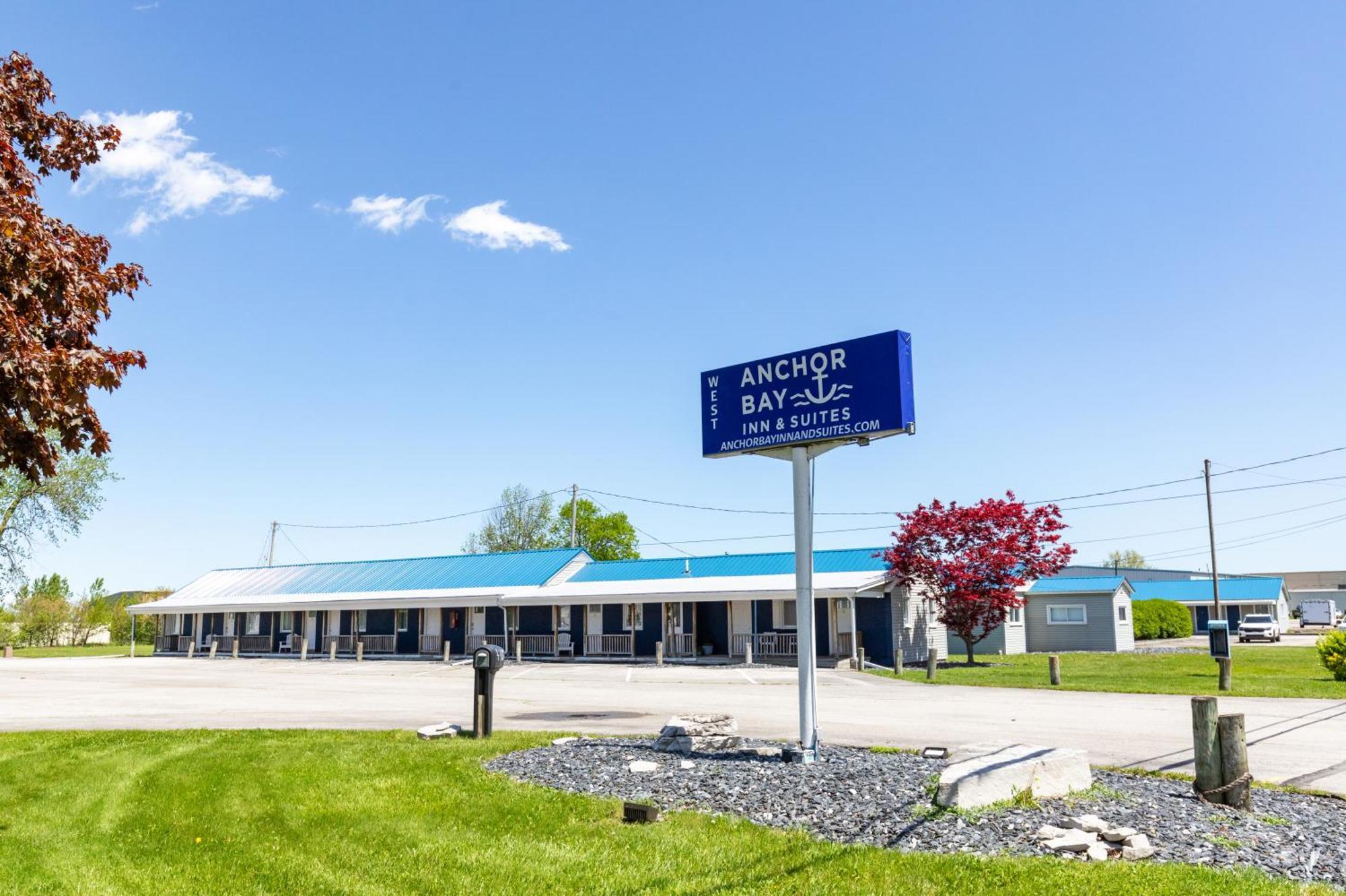 Anchor Bay Inn And Suites Sandusky Exteriör bild